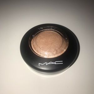 M.A.C cosmetics mineralize skin finish in soft and gentle